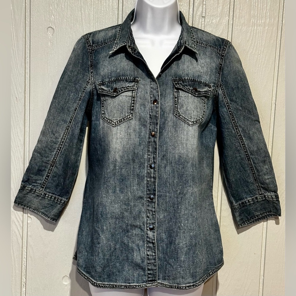 Calvin Klein Jeans Women's Denim 100% Cotton Button-Down Shirt